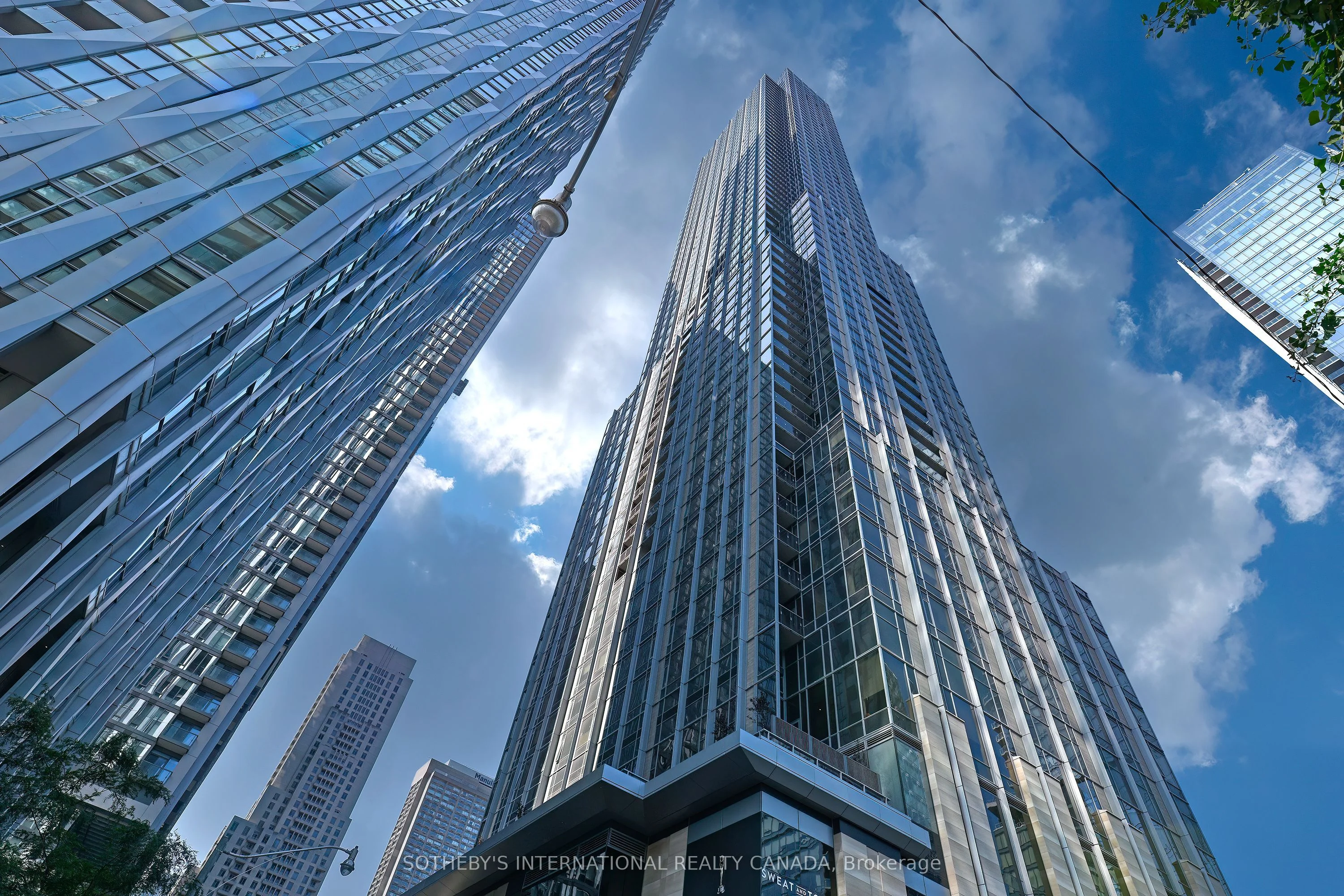 11 Yorkville Avenue 4604, Toronto C02, ON M4W 1L2