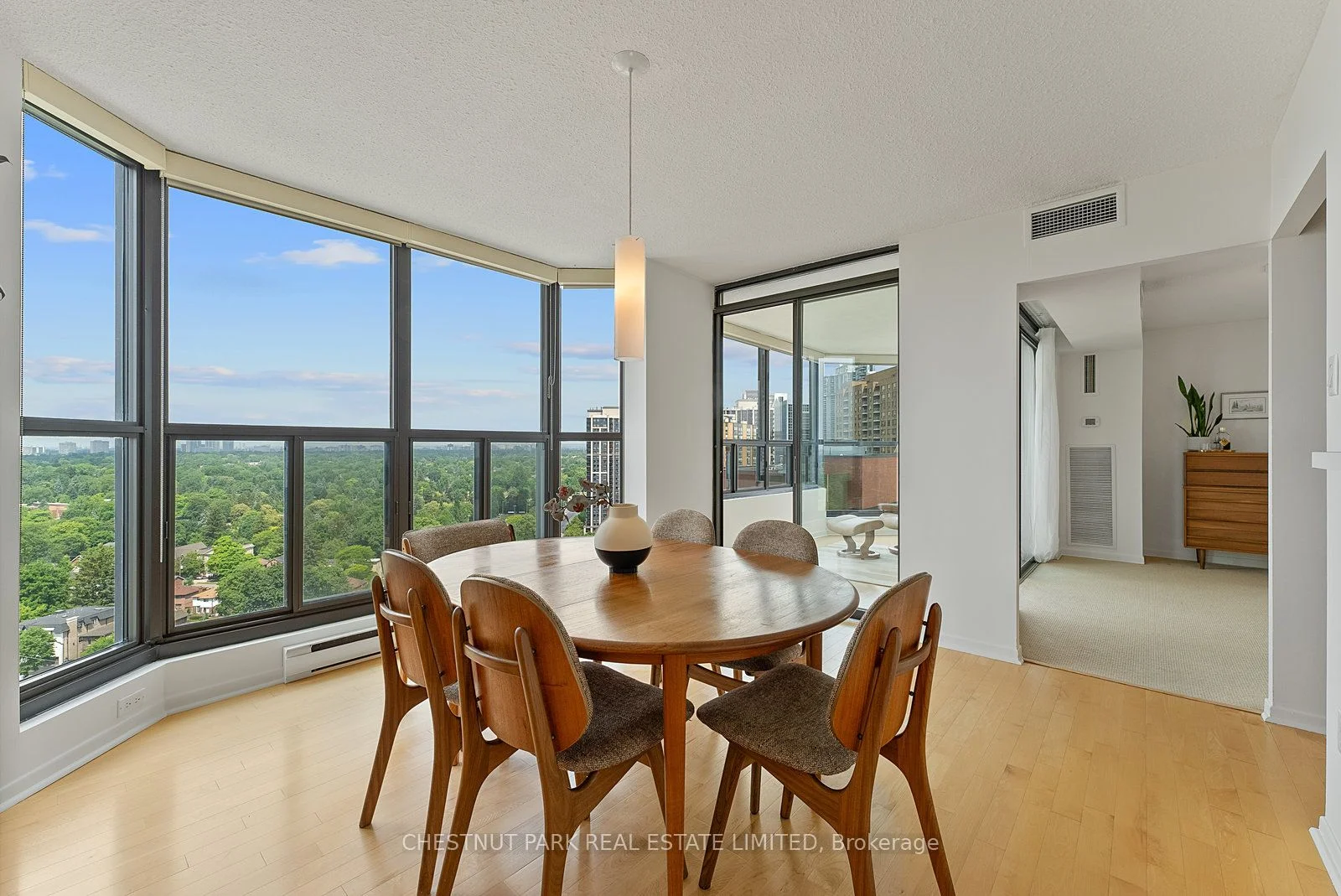33 Elmhurst Avenue 2209, Toronto C07, ON M2N 6G8