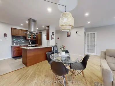 Condo Townhouse in Toronto