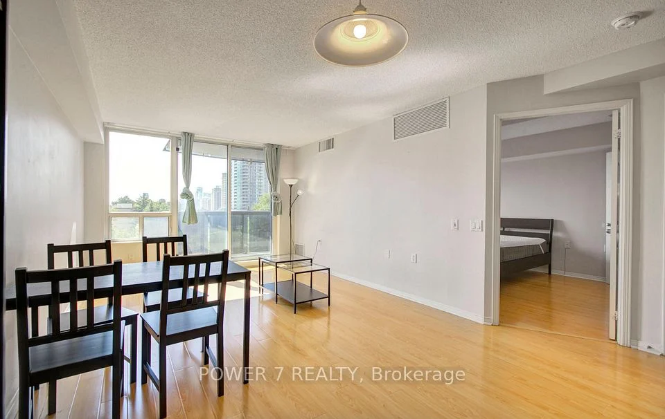 35 Finch Avenue E 510, Toronto C14, ON M2N 6Z8