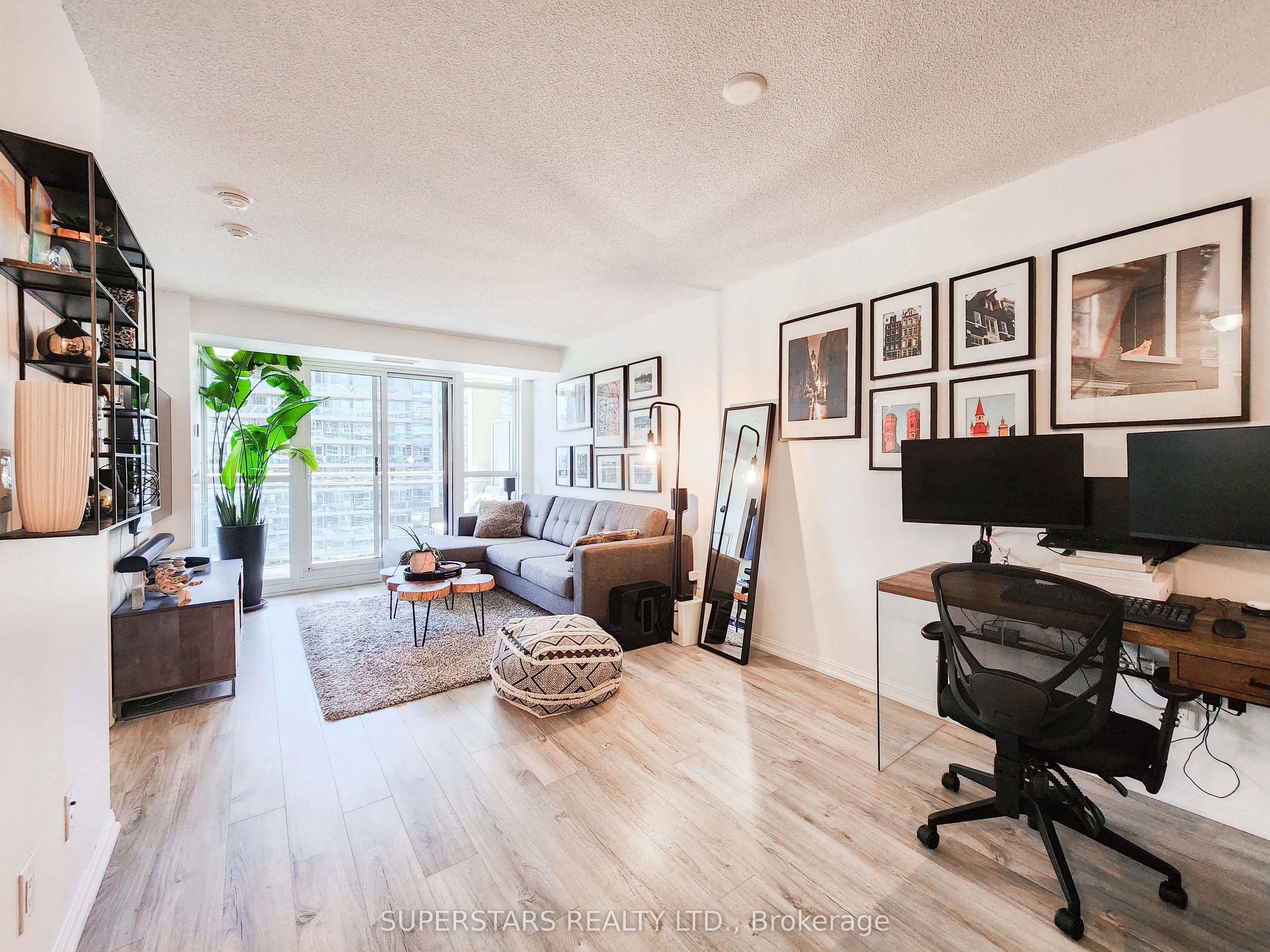 35 Bastion Street 1713, Toronto C01, ON M5V 0C2