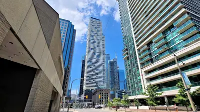 Condo Apartment in Toronto