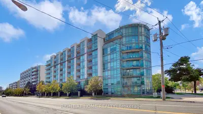 Condo Apartment in Toronto