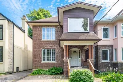 Duplex in Toronto