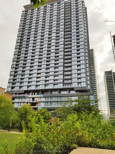 Condo Apartment in Toronto