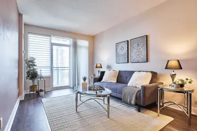 Condo Apartment in Toronto