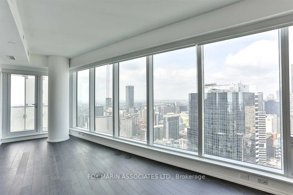 197 Yonge Street 4312, Toronto C08, ON M5B 0C1