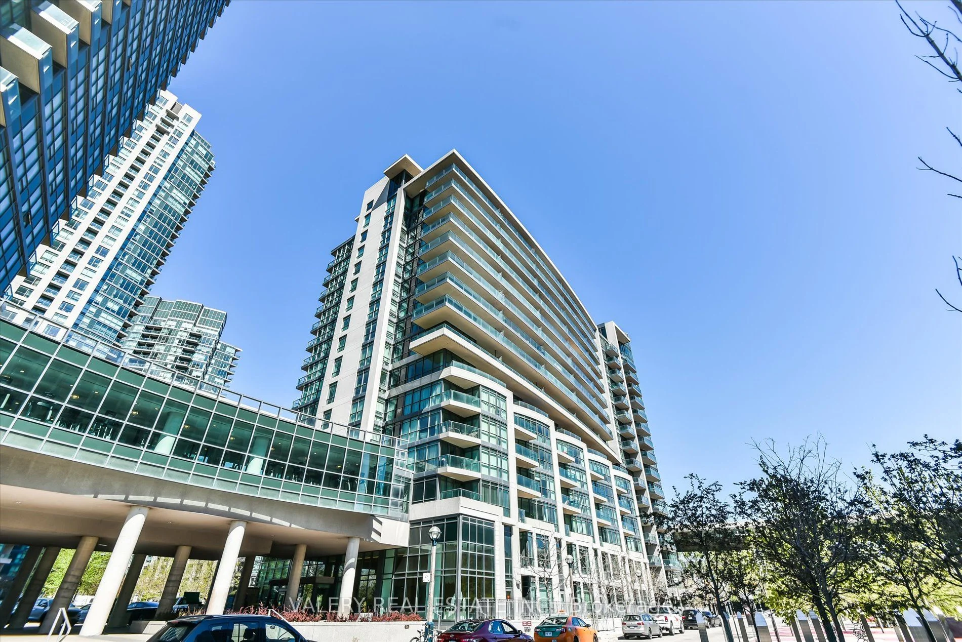 209 Fort York Boulevard 480, Toronto C01, ON M5V 4A1