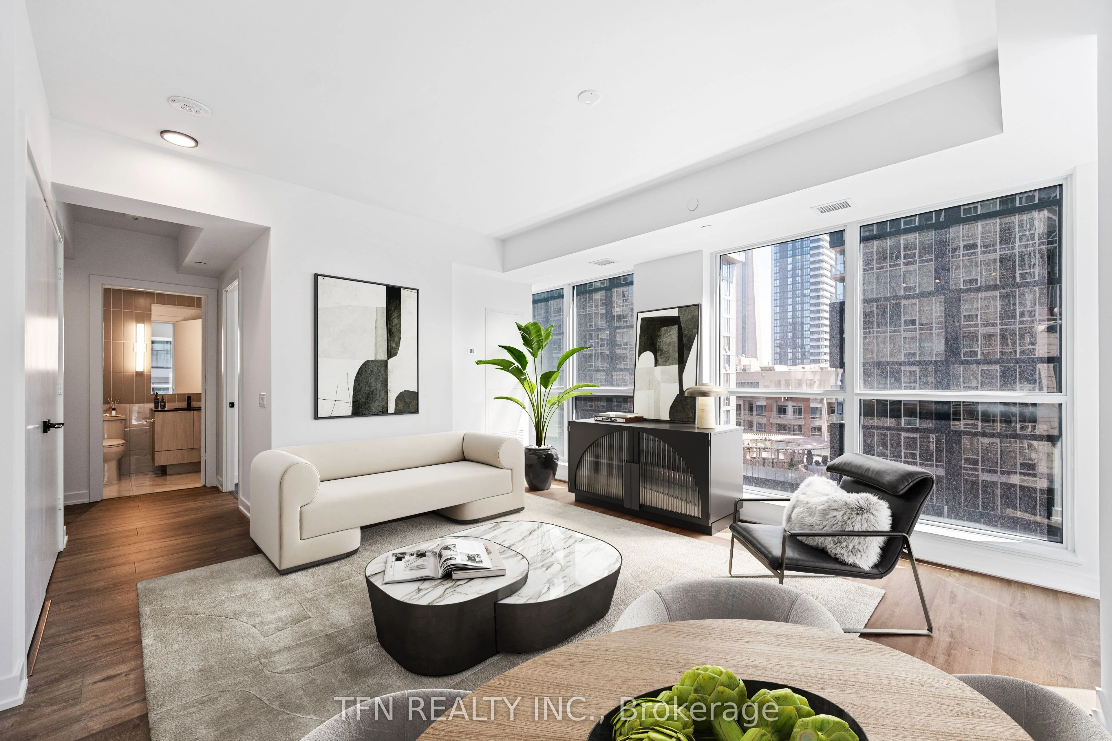 327 King Street W 1603, Toronto C01, ON M5V 0W7