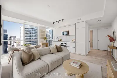 Condo Apartment in Toronto