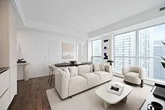 327 King Street W 3806, Toronto C01, ON M5V 0W7