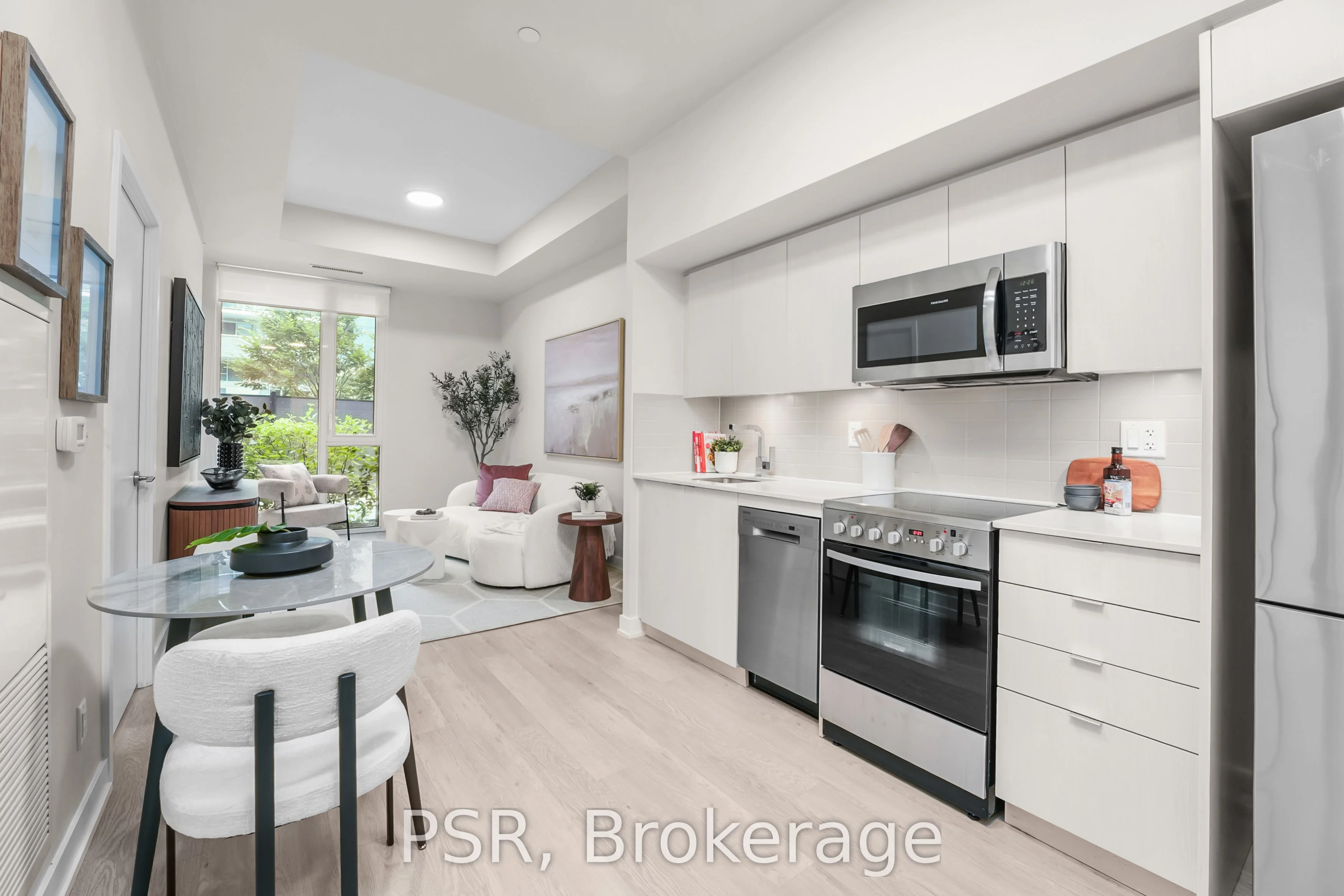 20 Monte Kwinter Court 323, Toronto C06, ON M3H 0E1