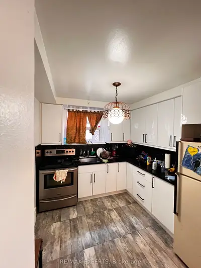 Triplex in Toronto