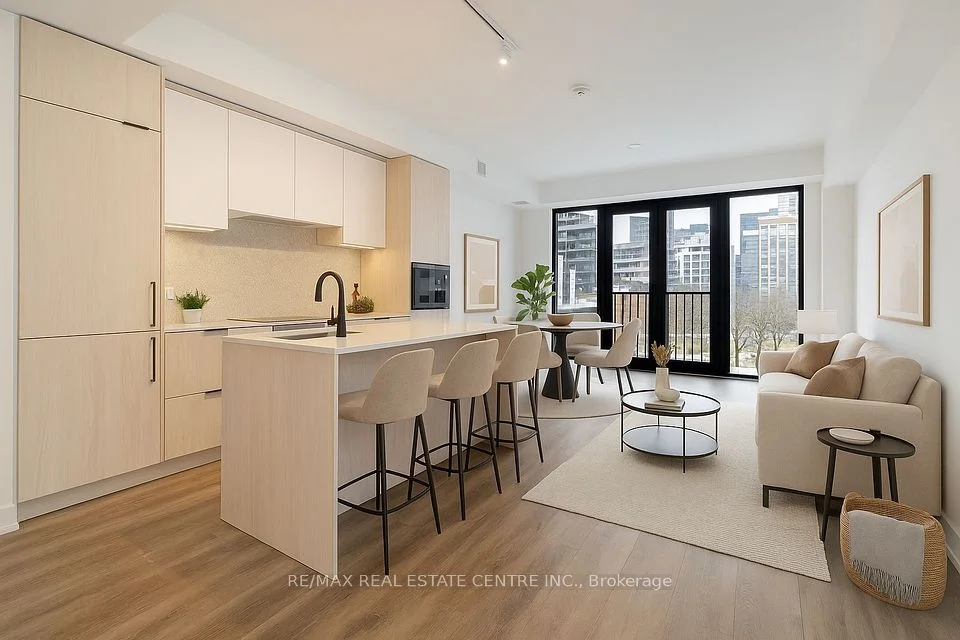 123 Portland Street 503, Toronto C01, On M5v 2n4