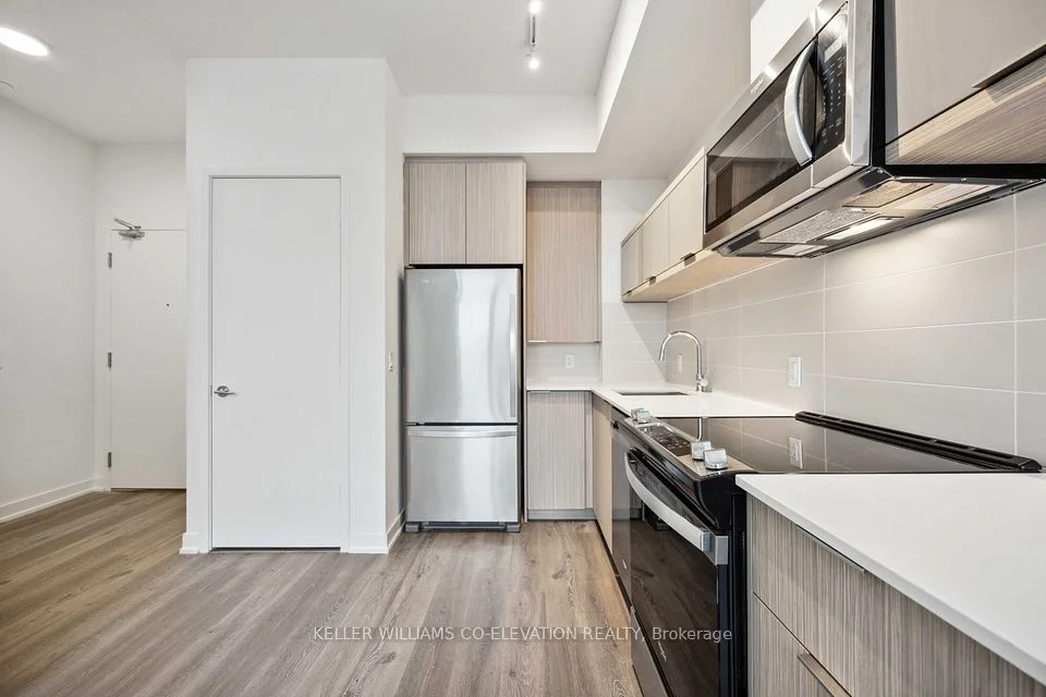 10 Deerlick Court 104, Toronto C13, On M3a 0a7