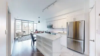 Condo Apartment in Toronto