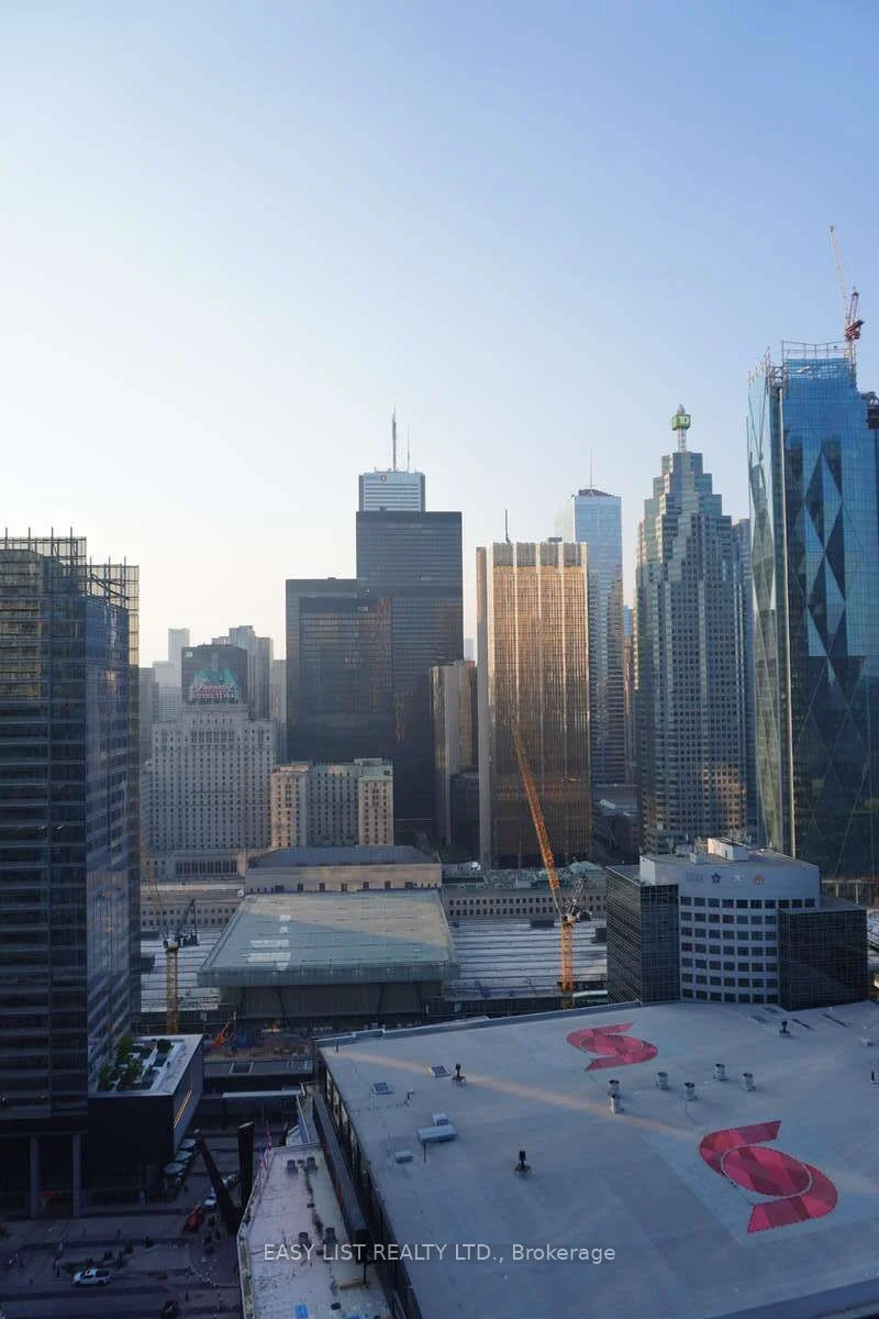 88 Harbour Street 3403, Toronto C01, On M5j 0c3