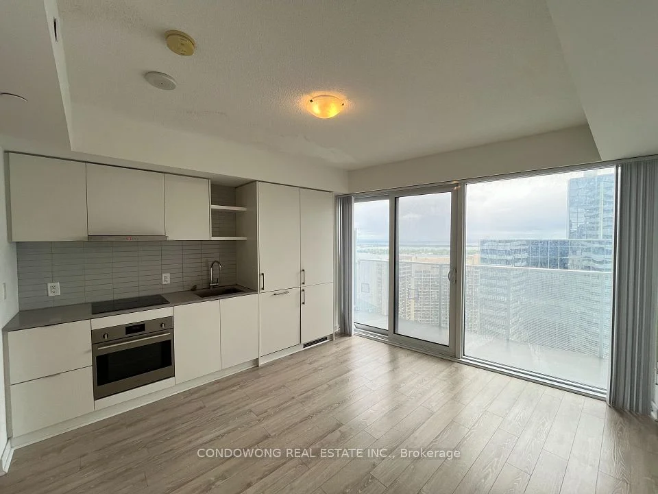 100 Harbour Street 4108, Toronto C01, On M5j 0b5