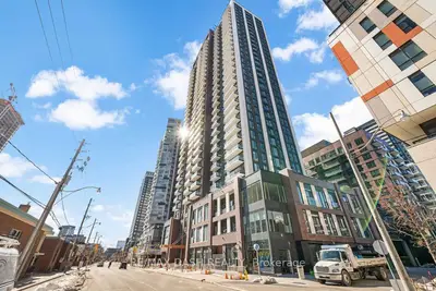 Condo Apartment in Toronto