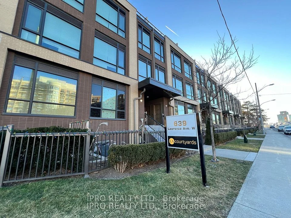 639 Lawrence Avenue W 209, Toronto C04, ON M6A 1A9