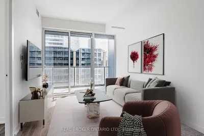 Condo Apartment in Toronto