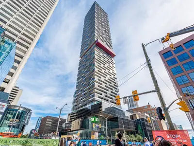 Condo Apartment in Toronto