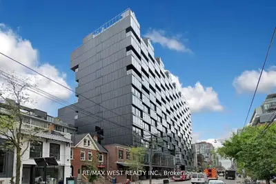 Condo Apartment in Toronto
