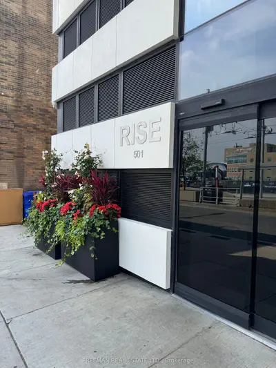Condo Apartment in Toronto