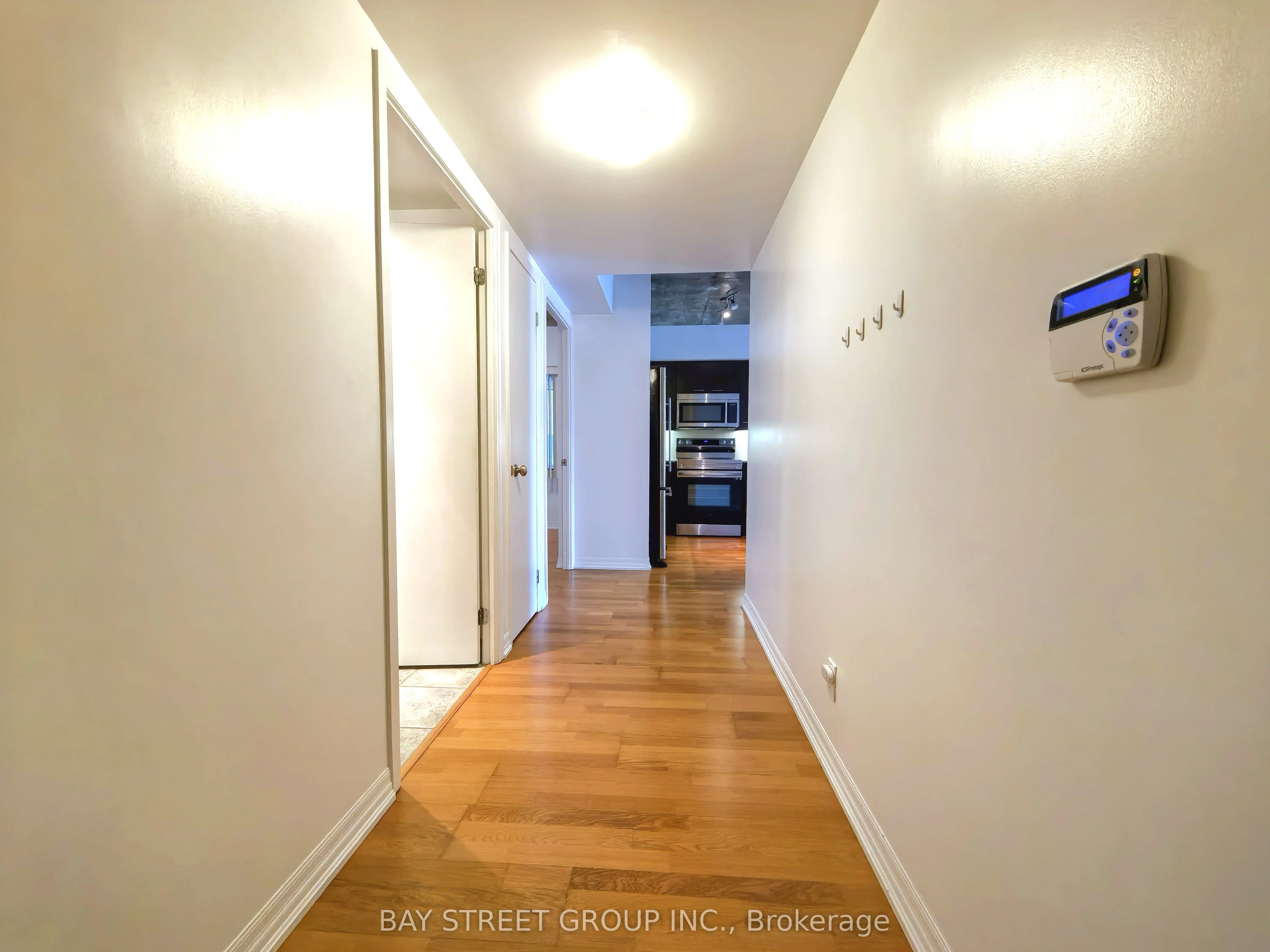 22 Wellesley Street E 1701, Toronto C08, ON M4Y 1G3