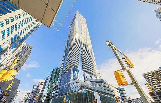 1 Bloor Street E 3906, Toronto C08, ON M4W 1A9