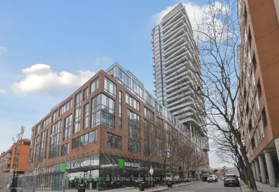 Condo Apartment in Toronto