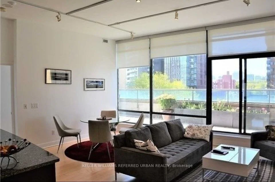 21 Scollard Street 607, Toronto C02, ON M5R 1G1