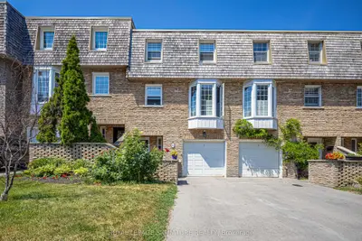Condo Townhouse in Toronto