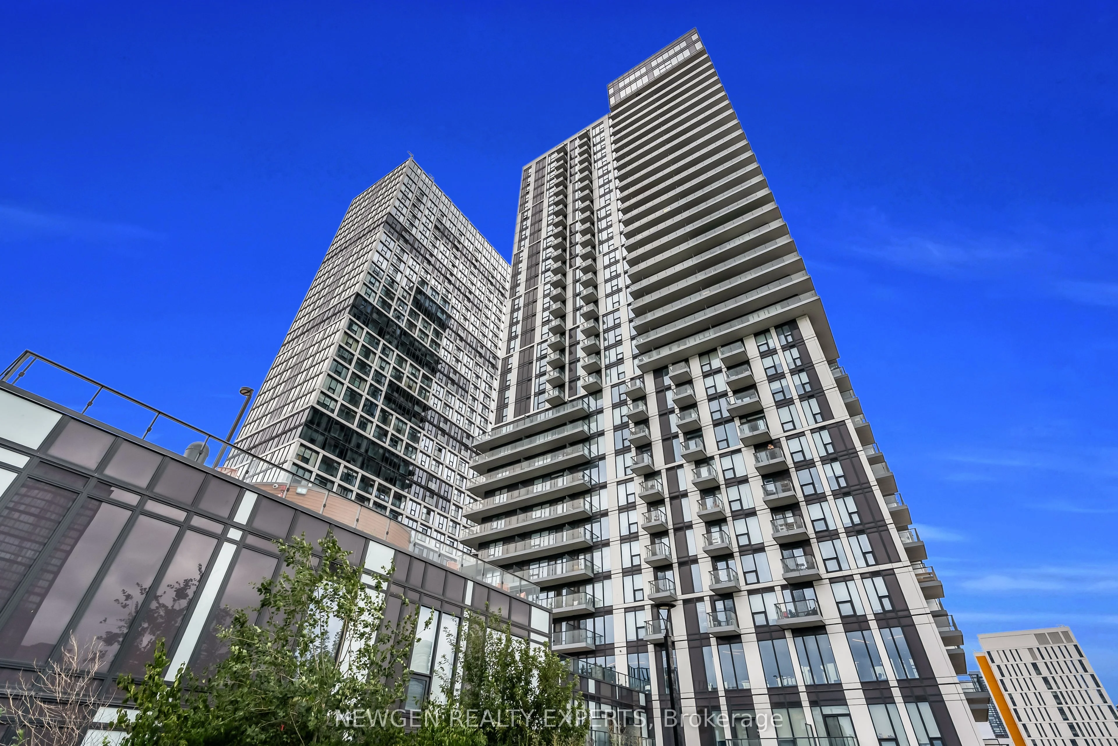 251 Jarvis Street 601, Toronto C08, ON M5B 0C3