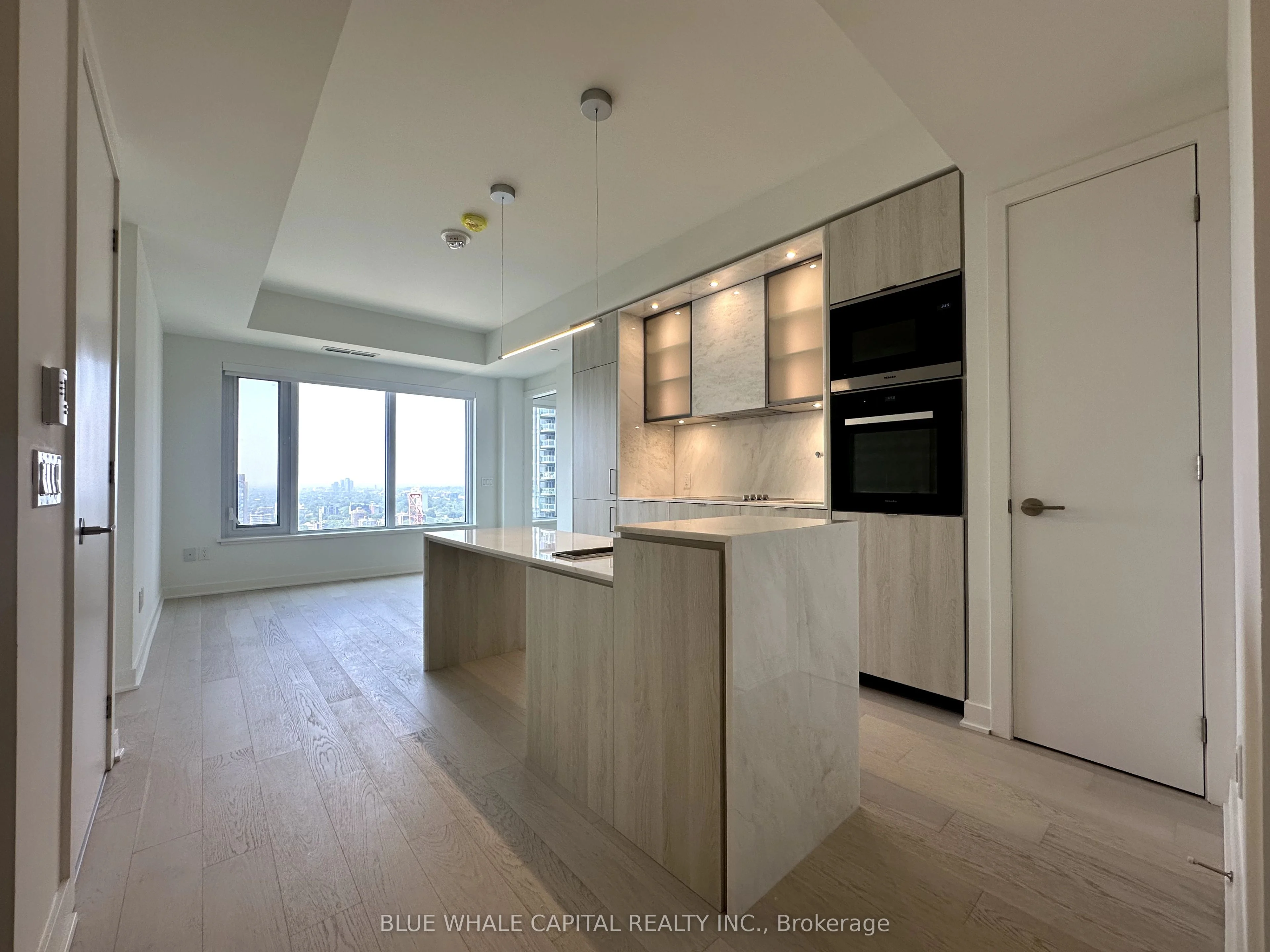 11 Yorkville Avenue 2712, Toronto C02, ON M4W 1L2