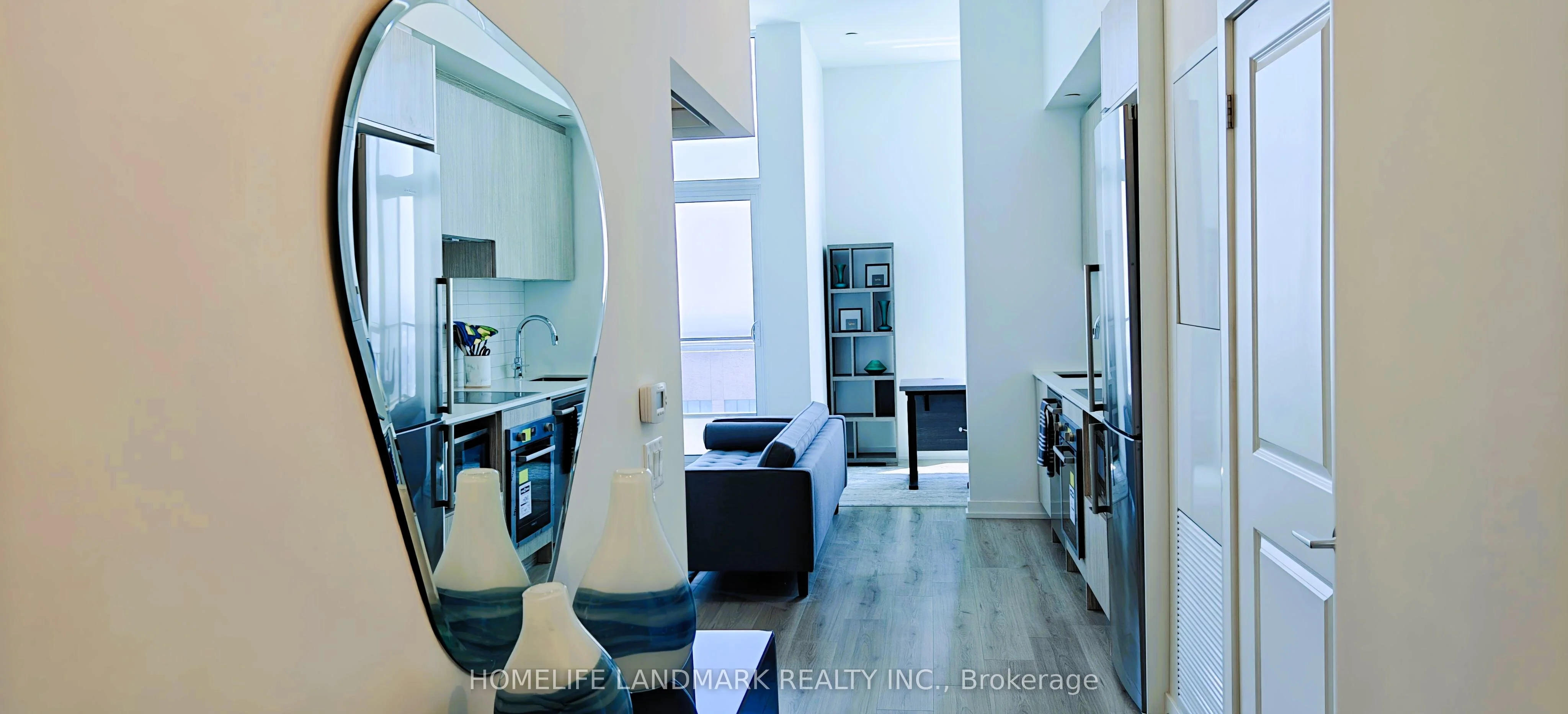 395 Bloor Street S 5501, Toronto C08, ON M4W 0B4
