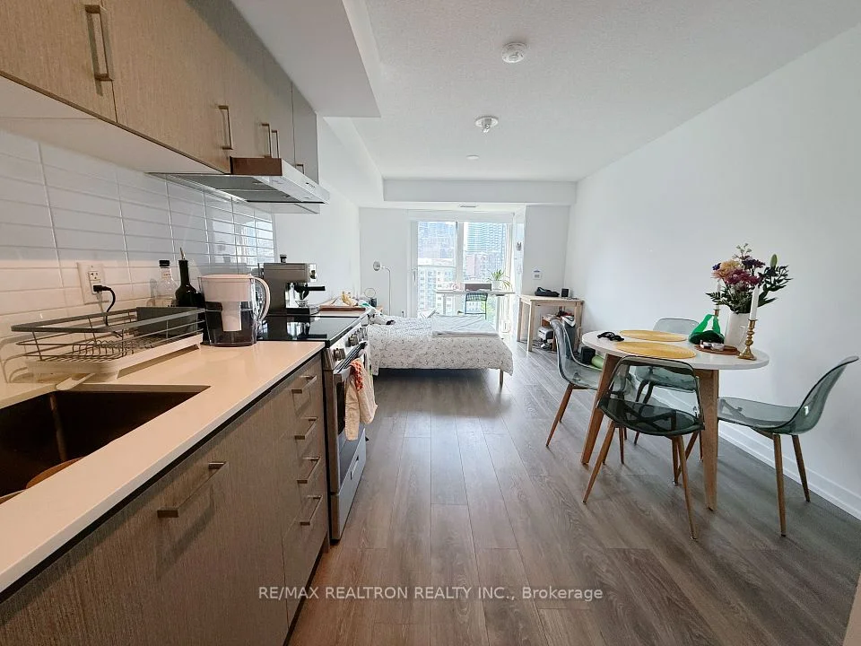 219 Dundas Street E 1510, Toronto C08, ON M5A 0V1