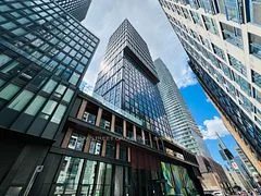 82 Dalhousie Street W 1102, Toronto C08, ON M5B 1Y7