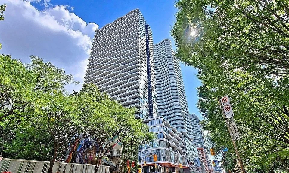 85 Wood Street 1516, Toronto C08, ON M4Y 0E8
