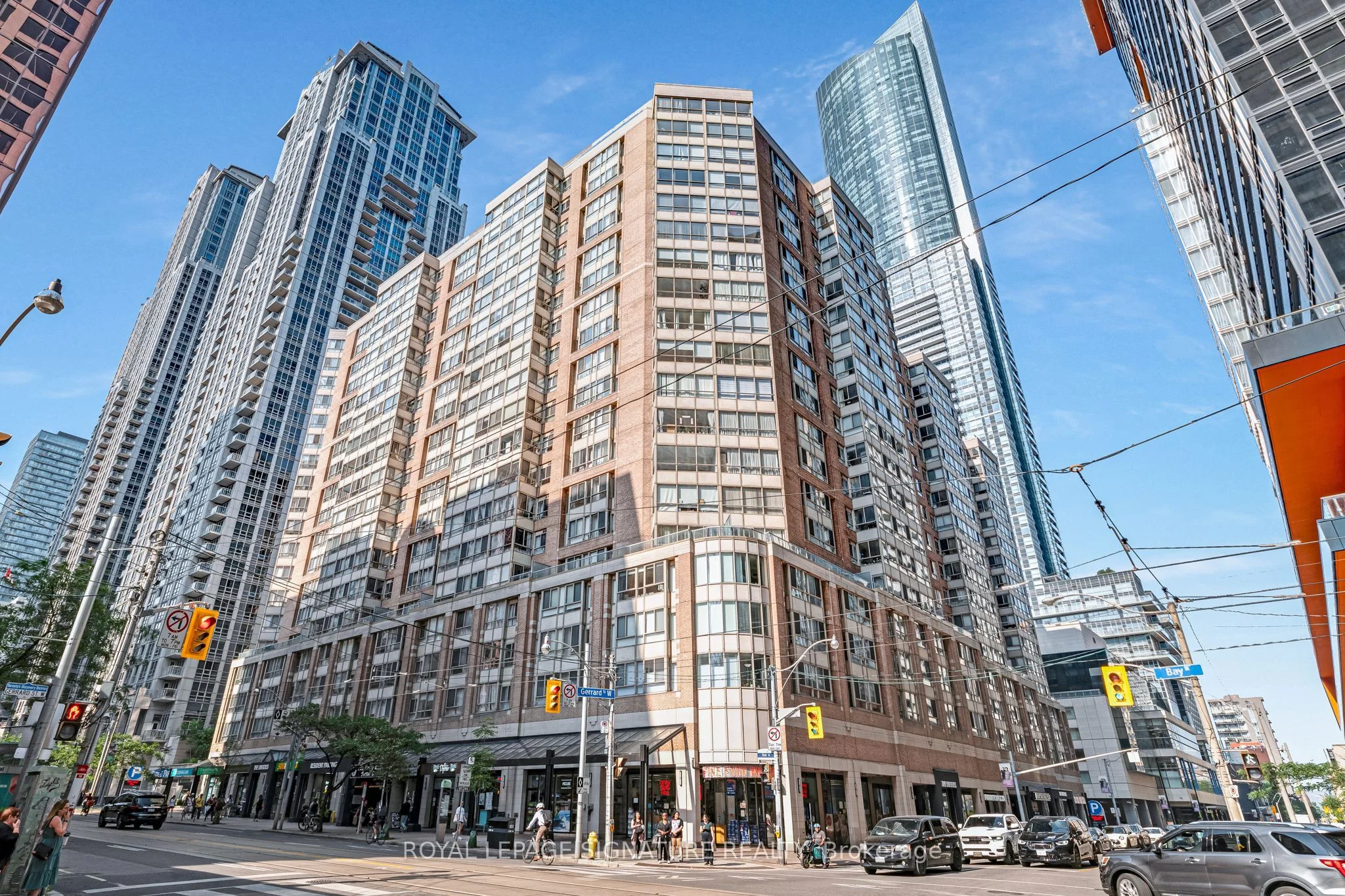 Condo Apartment in Toronto