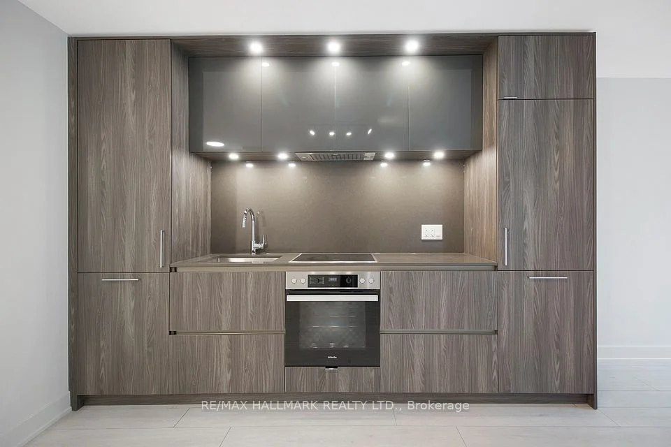 15 Mercer Street 513, Toronto C01, On M5v 0t8