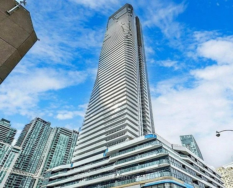 28 Freeland Street 4104, Toronto C01, ON M5E 0E3