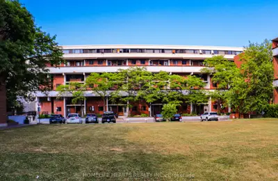 Condo Townhouse in Toronto