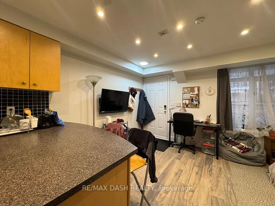 415 Jarvis Street 154, Toronto C08, ON M4Y 3C1