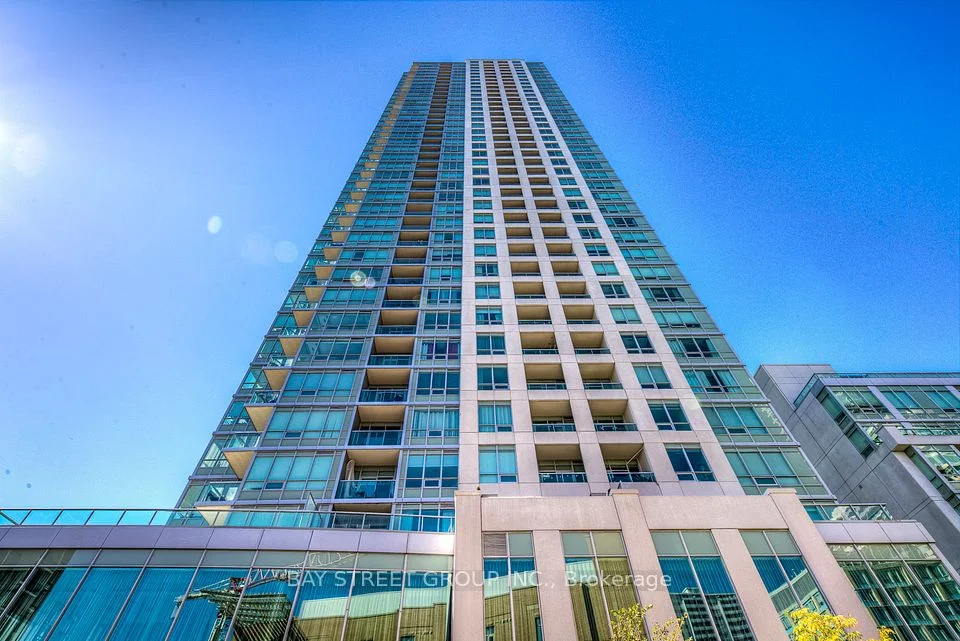 120 Homewood Avenue 3704, Toronto C08, ON M4Y 2J3