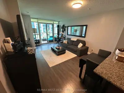 Condo Apartment in Toronto
