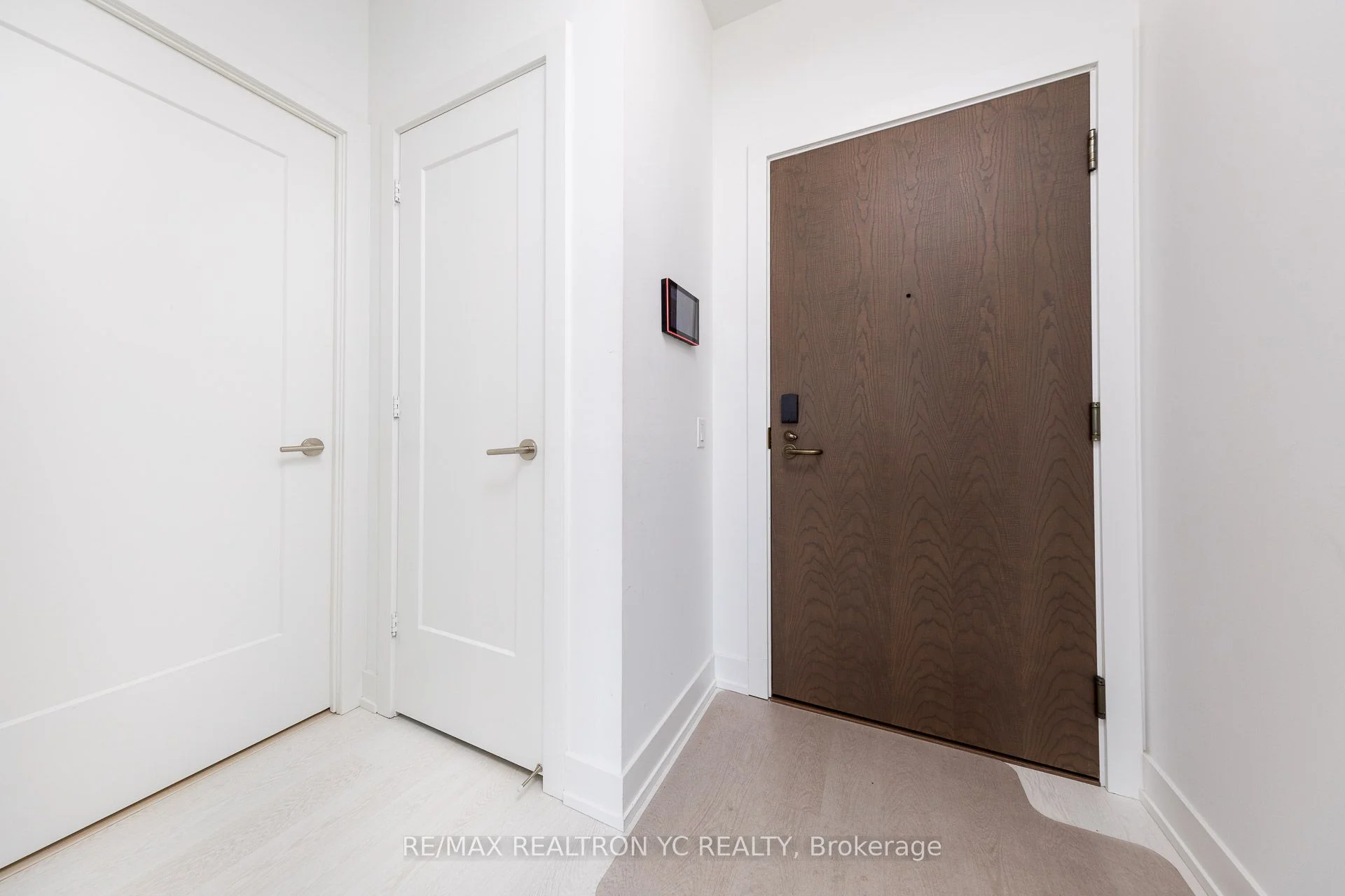 20 Inn On The Park 436, Toronto C13, ON M3C 0P8