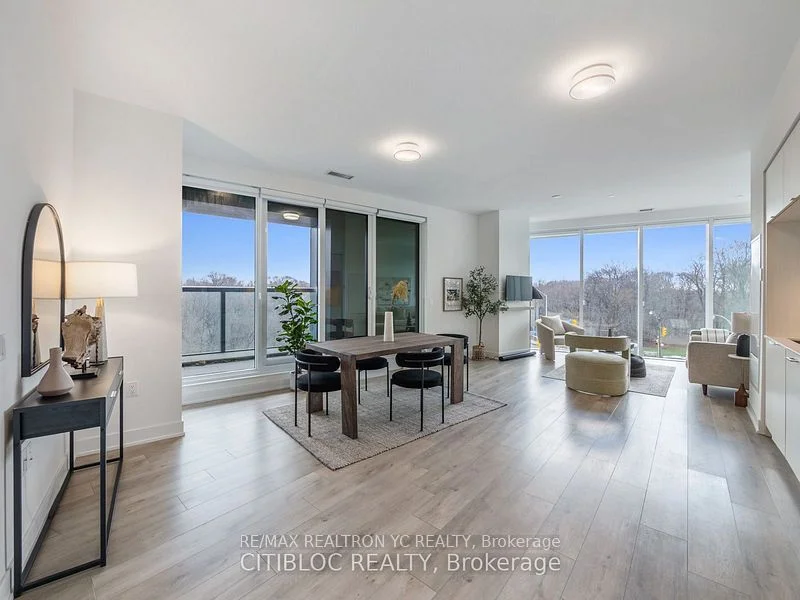 Condo Apartment in Toronto