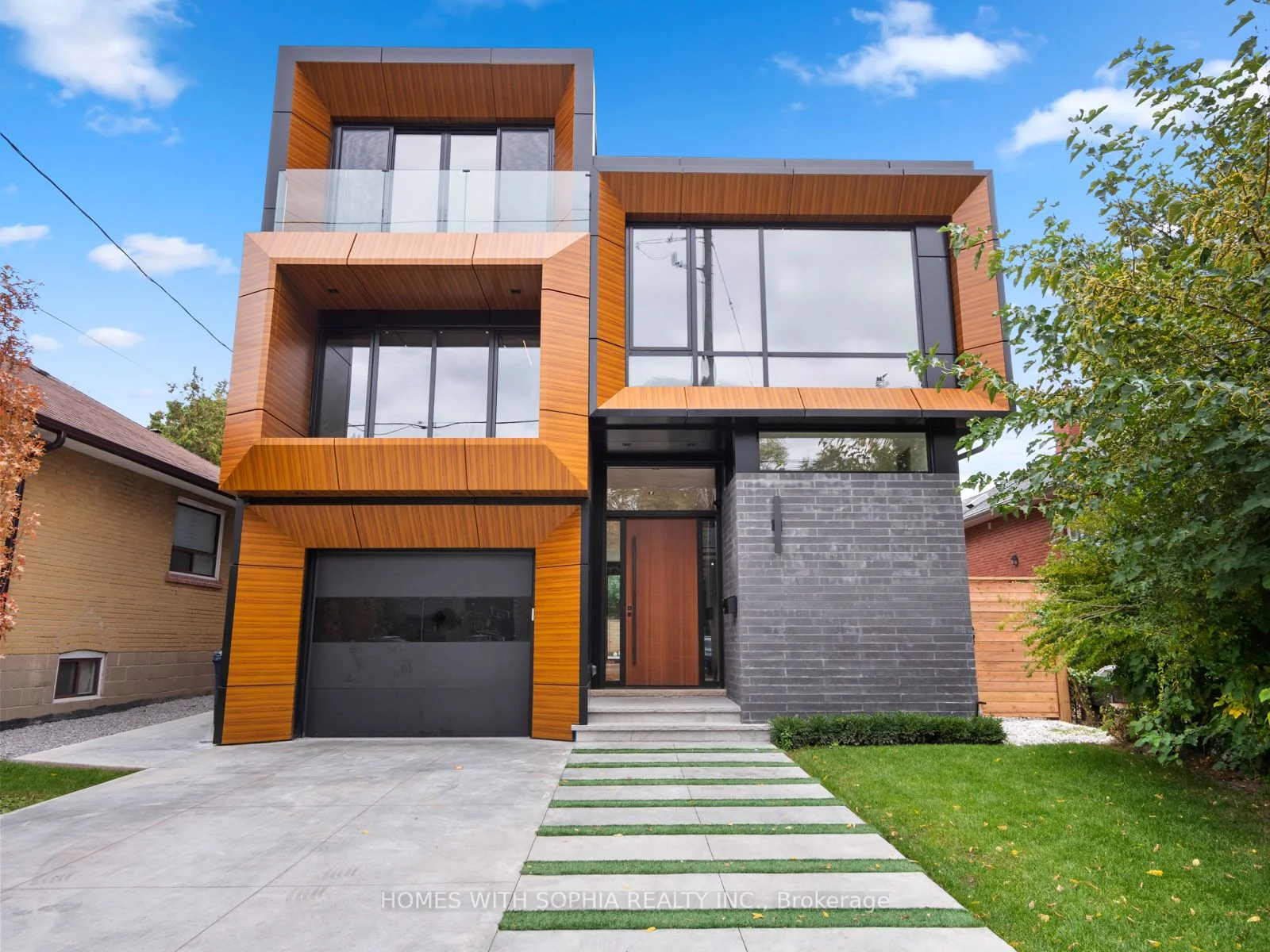245 Haddington Avenue, Toronto C04, ON M5M 2R1