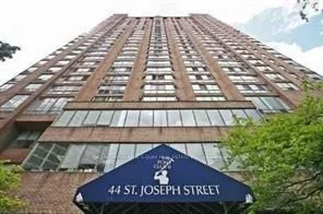 44 St Joseph Street 1217, Toronto C01, ON M4Y 2W4
